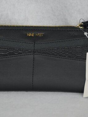 Nine West Wallet Slim Zip Organizer